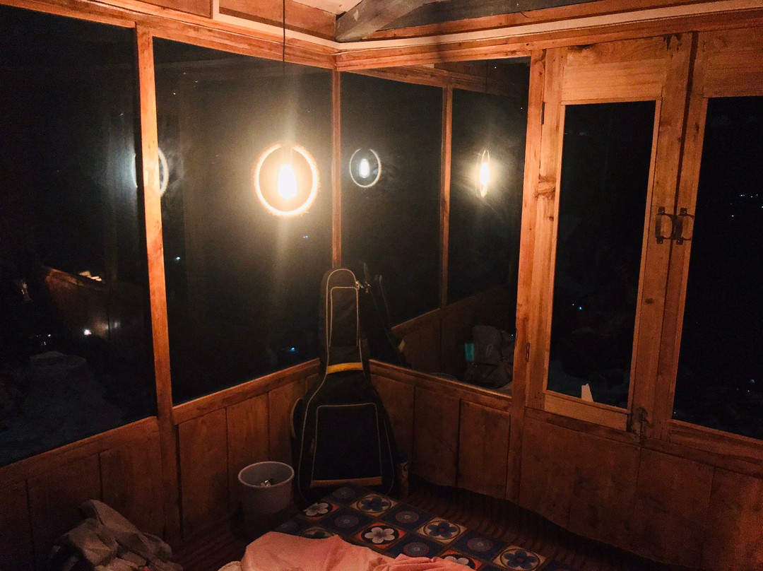 The Happy Host主图