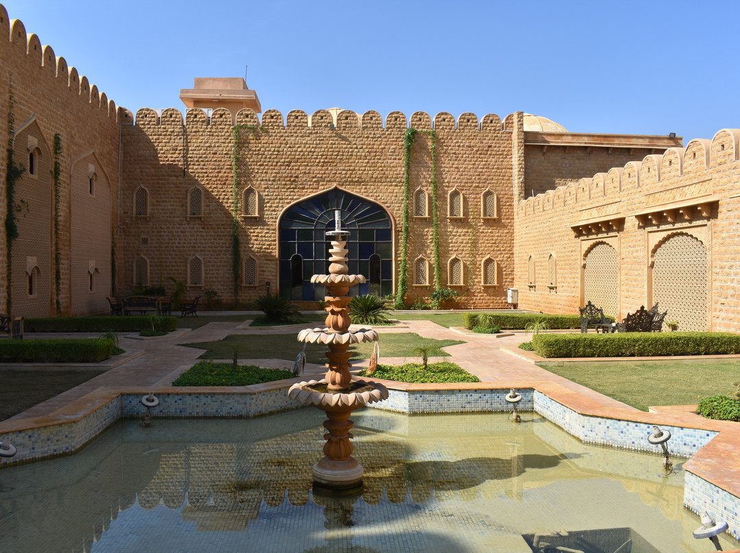 Saira Fort Sarovar Portico主图