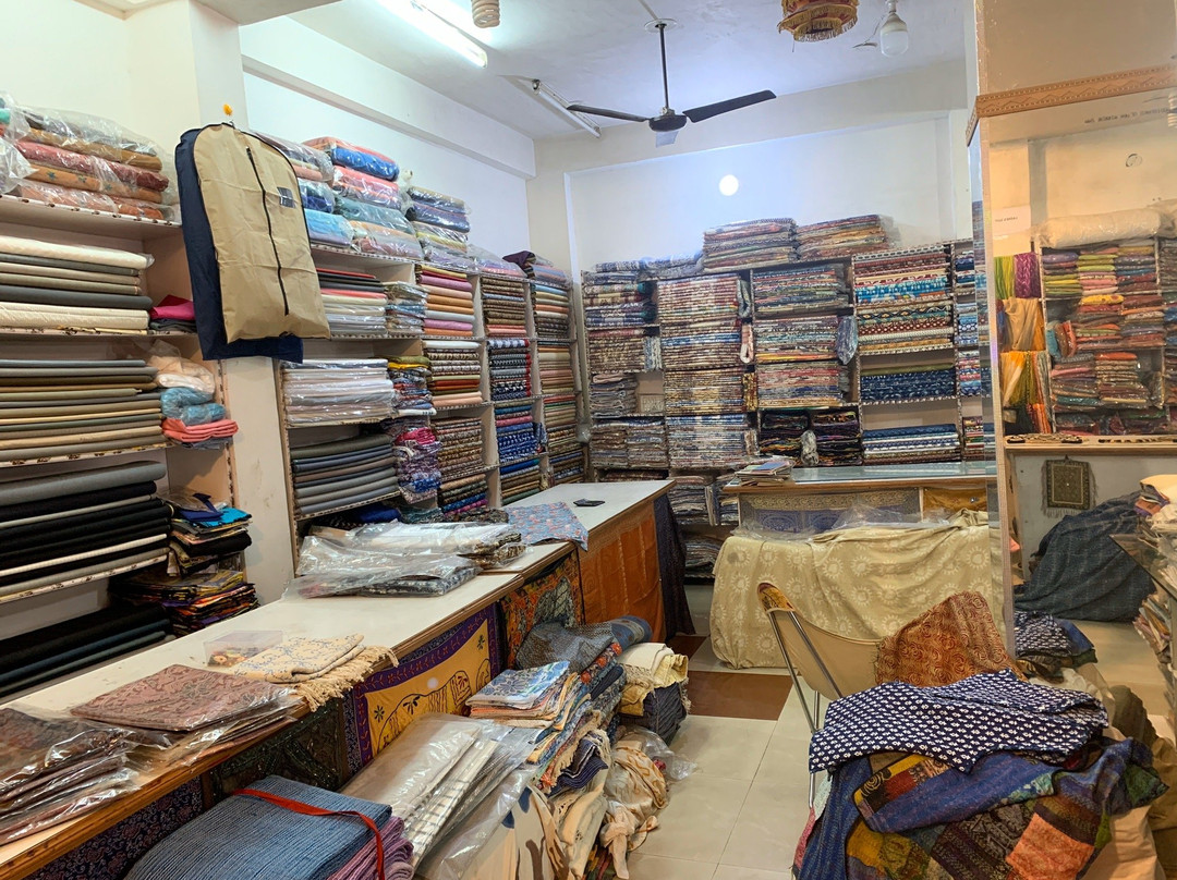 Silk Gram Textiles-斋蒲尔必去景点