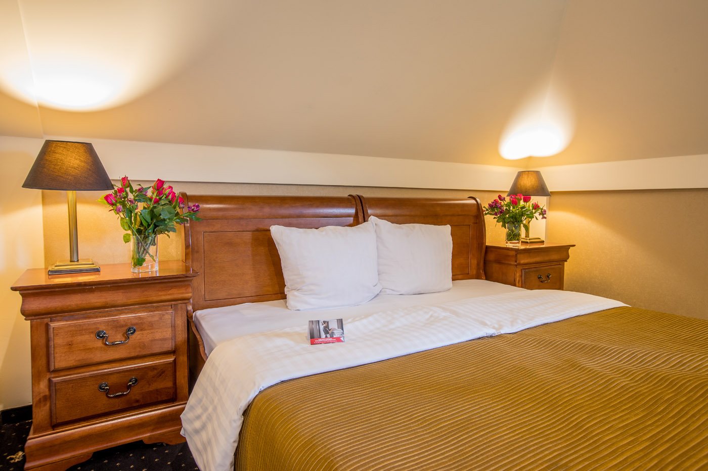 贝拉晚报大酒店-官方