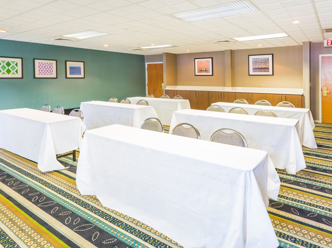 普利茅斯智选假日酒店主图