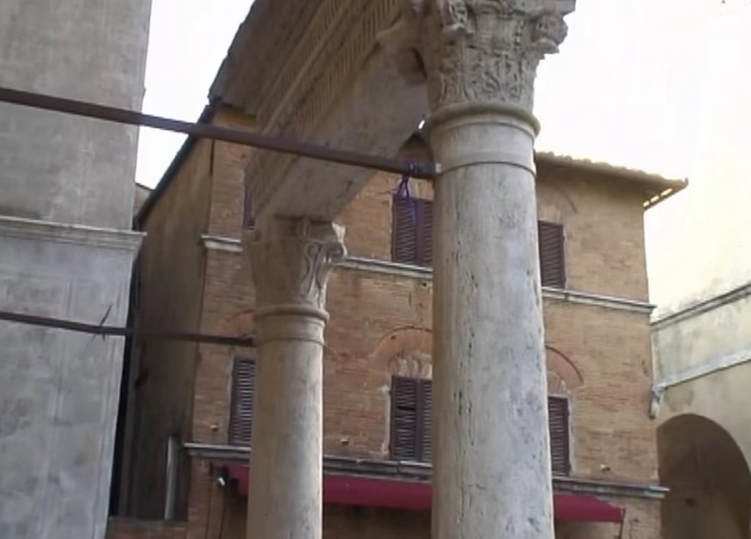 Pozzo dei Cani-皮恩扎必去景点