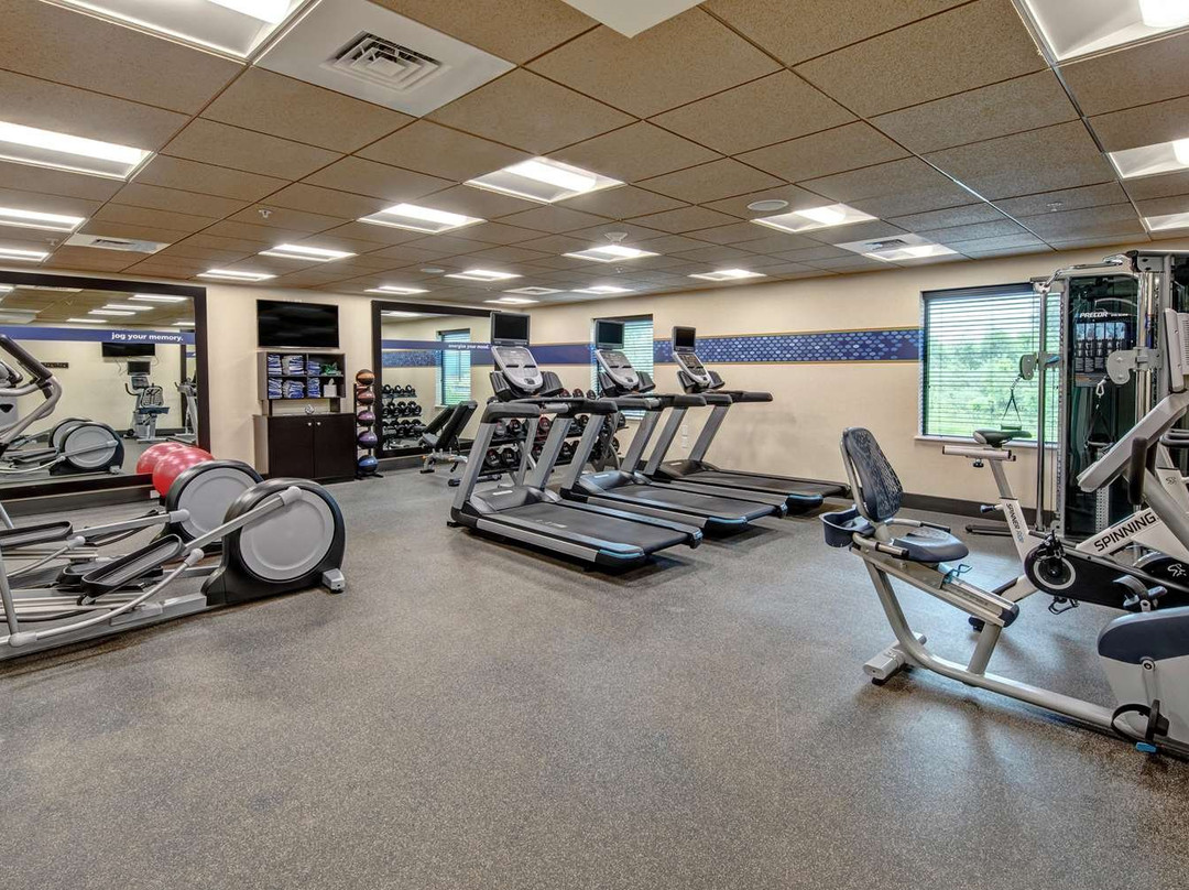 Hampton Inn & Suites Culpeper主图