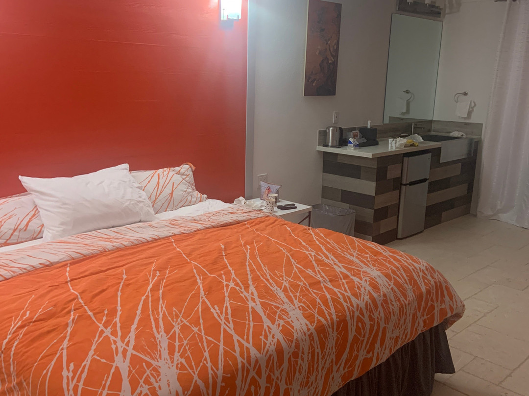 Crystal Manatee Extended Stay Suites主图