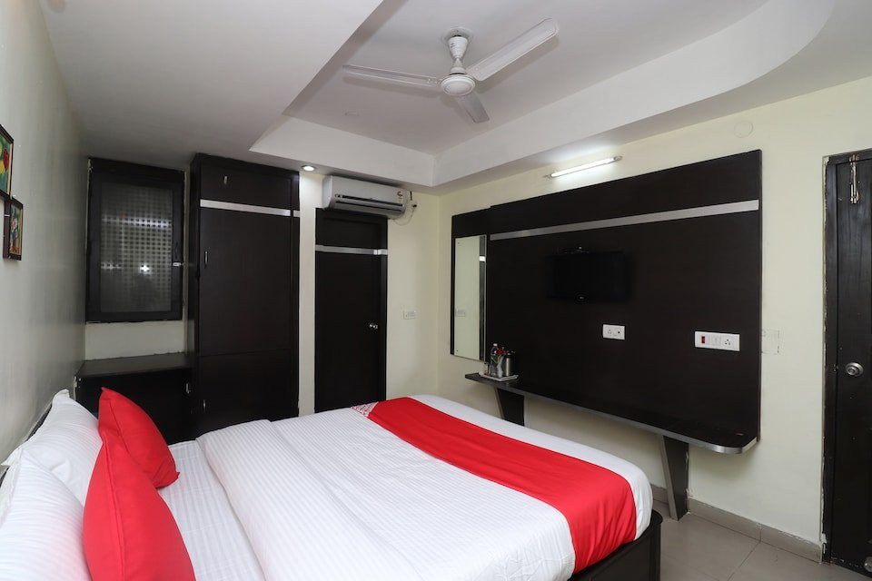 OYO 30715 Shakti Palace主图