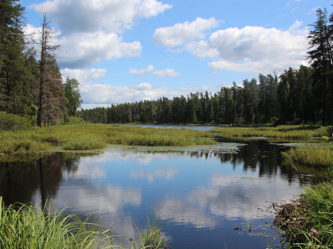 Esker Lakes Provincial Park景点图片
