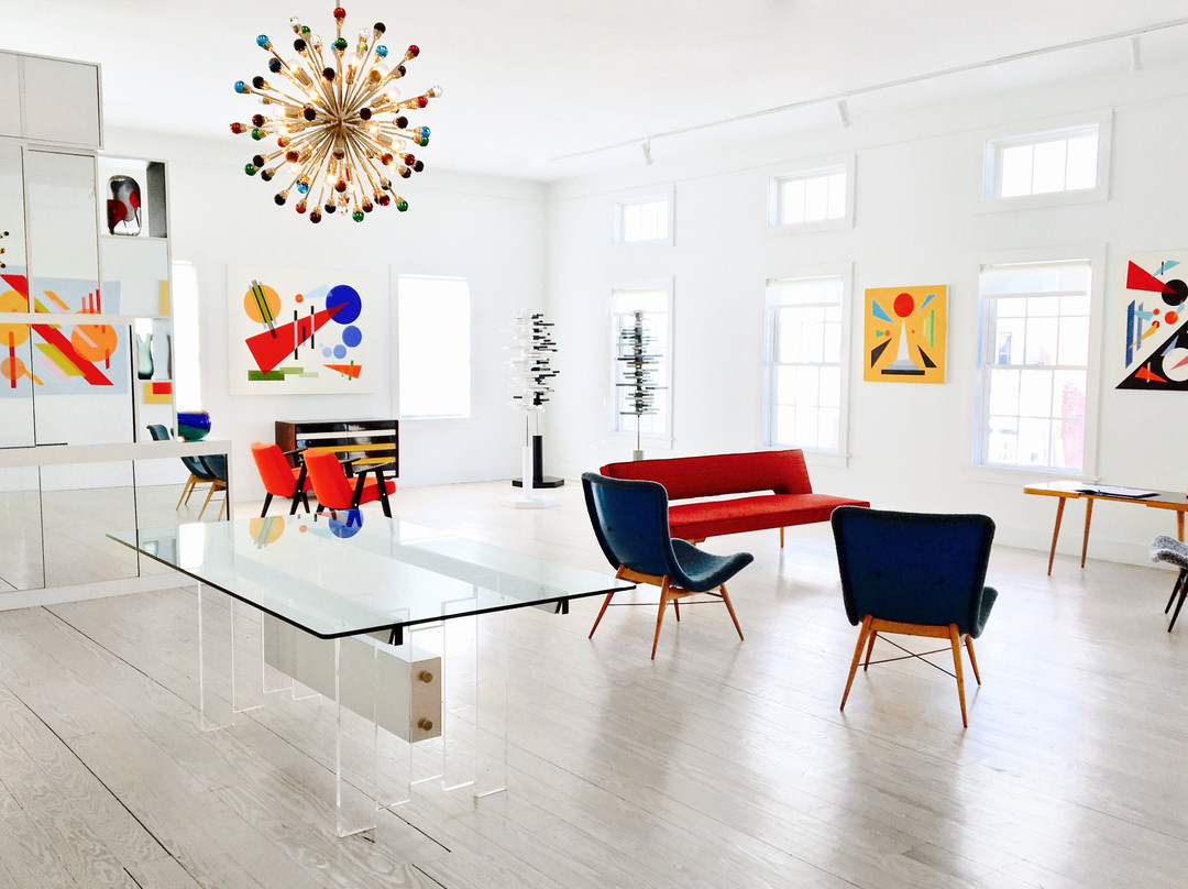 FRG Objects & Design / Art