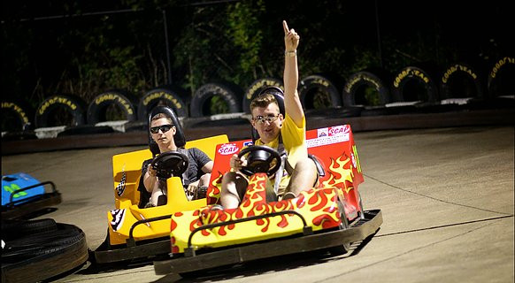 格兰特岛旅游景点-Grand Island Fun Center