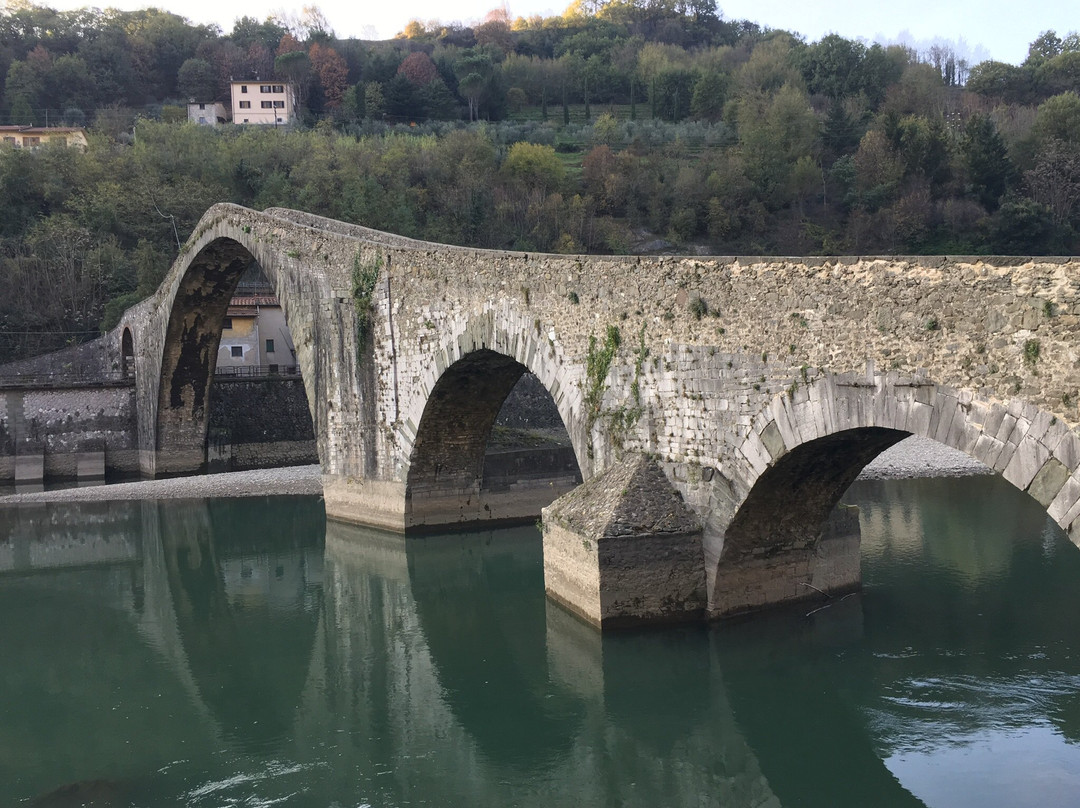 Ponte della Maddalena (detto Ponte del Diavolo)景点图片
