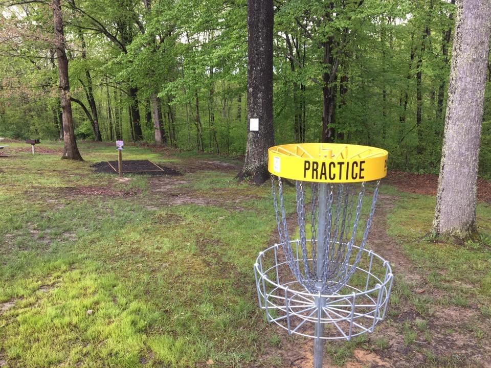 Collins Park Disc Golf Course & Obstacle Course景点图片