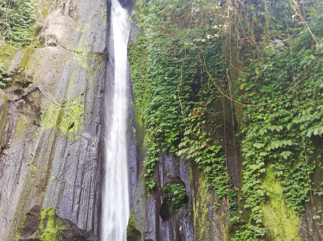 Kuning Waterfall-邦利必去景点