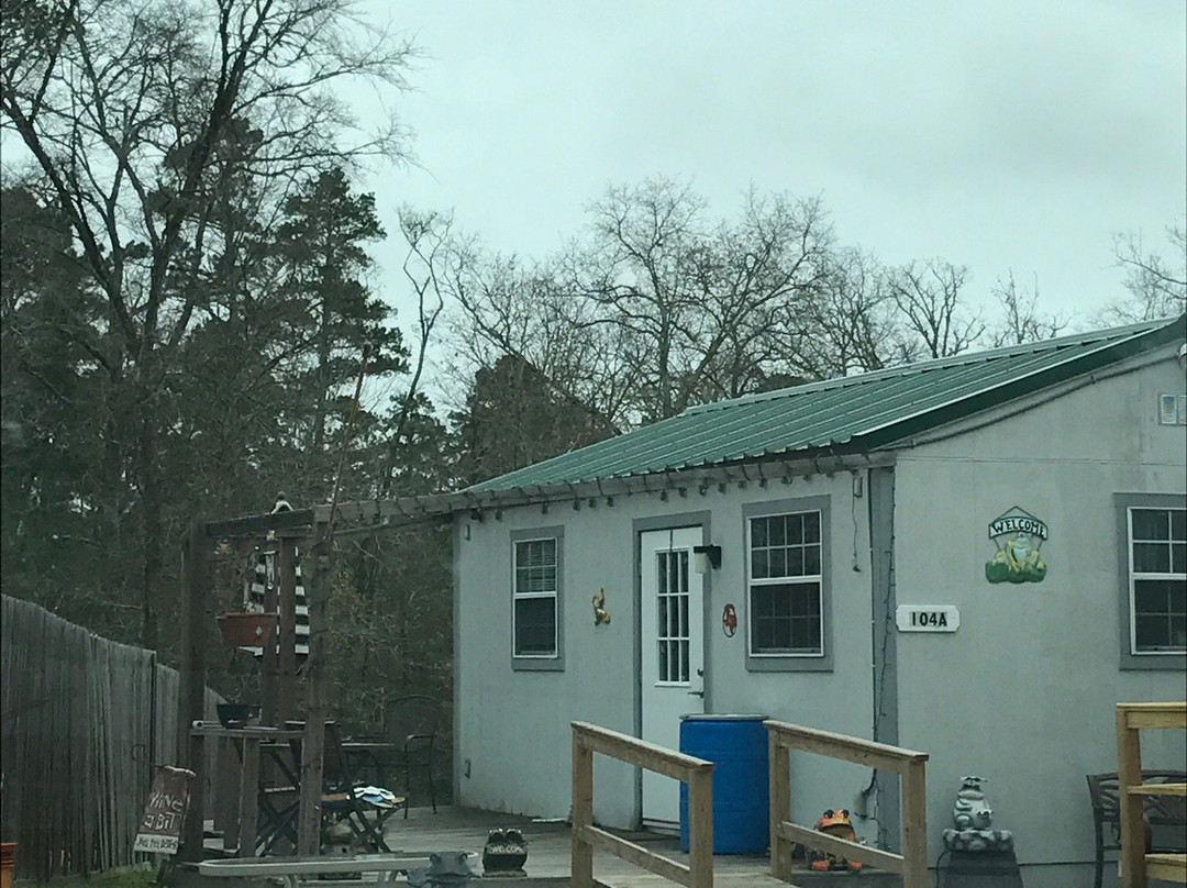 Groveton旅游景点-Froggy Wines