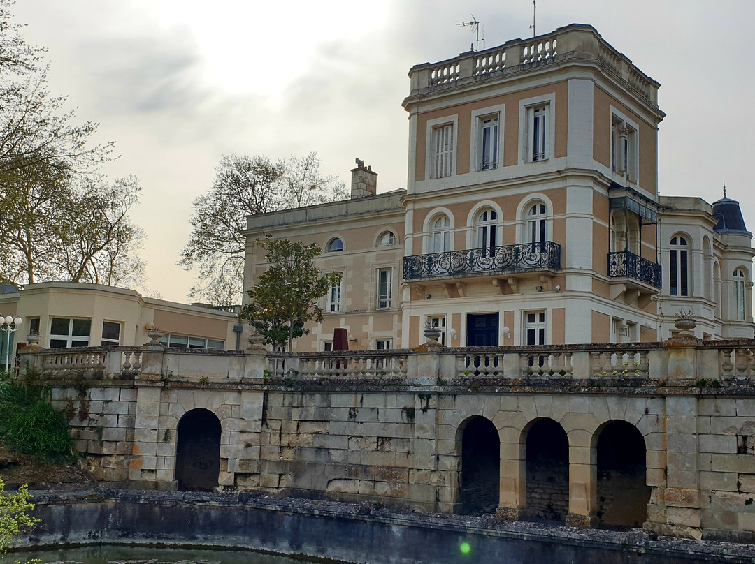 Chateau du Clos de la Ribaudiere主图