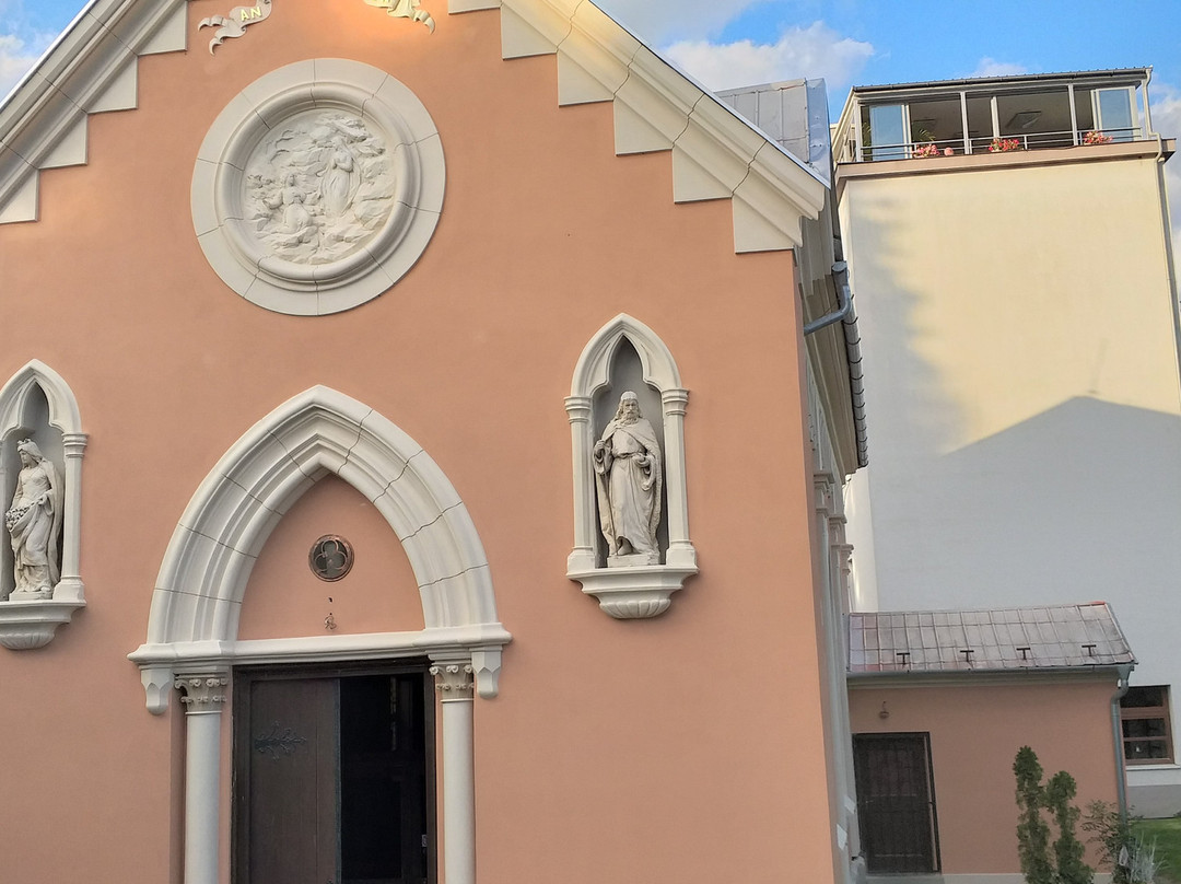 Jesus´s Saint Heart Chapel-皮耶什佳尼必去景点