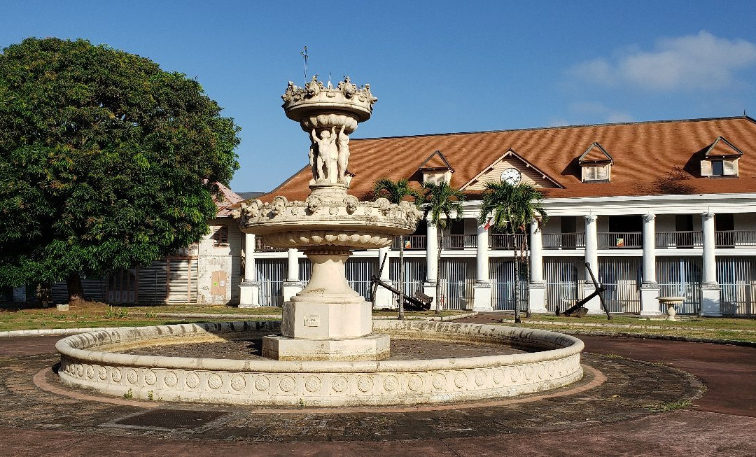 Fontaine De Montravel-卡宴必去景点