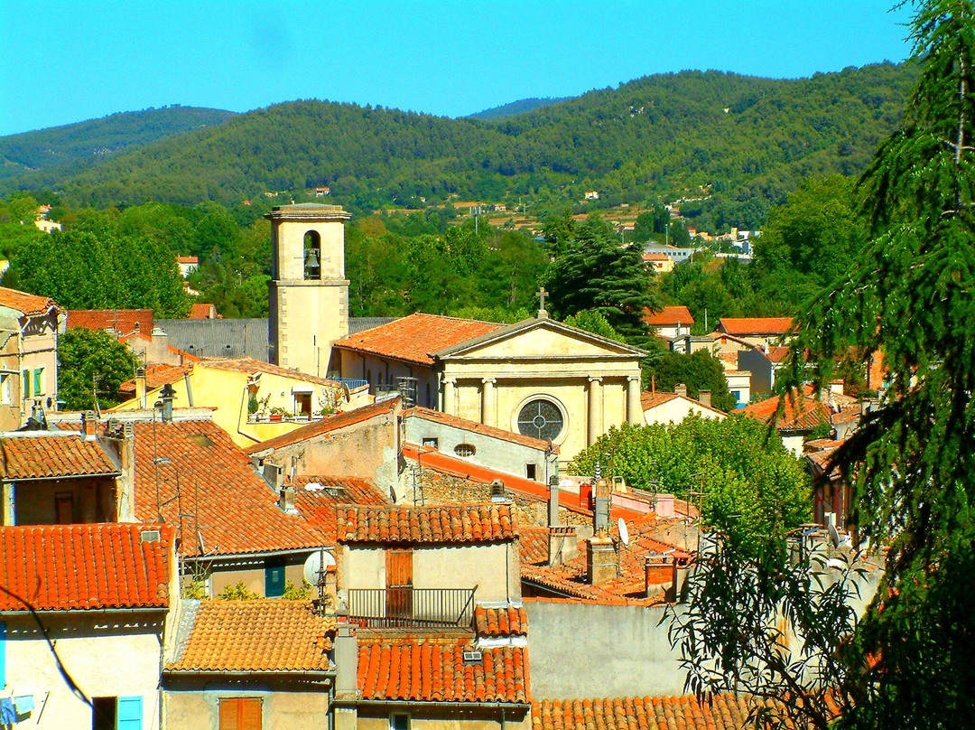 Eglise Saint Pierre景点图片