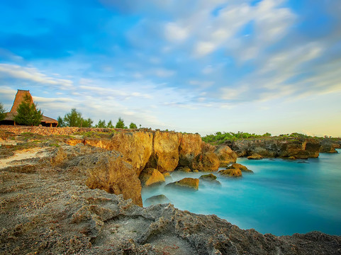 Pasola Tour & Travel-雅加达必去景点