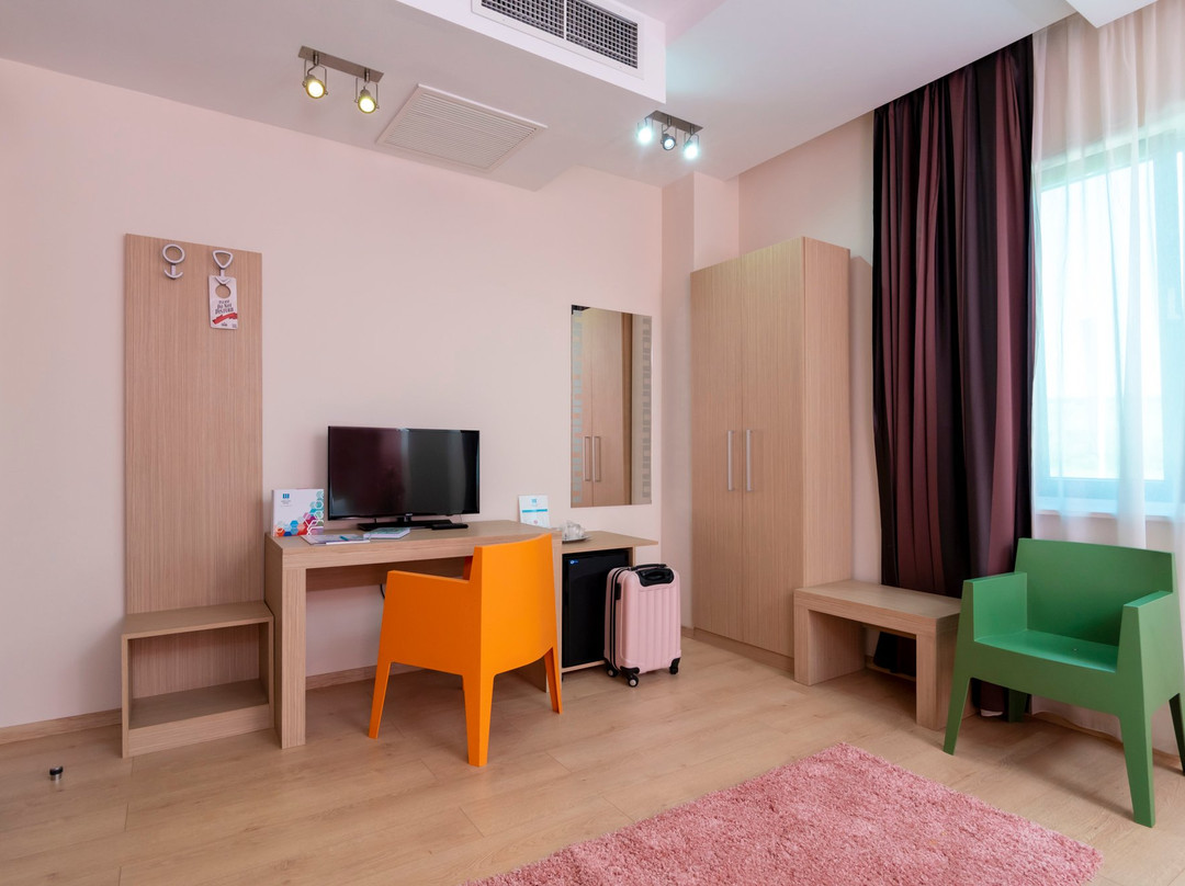 West City Hotel主图
