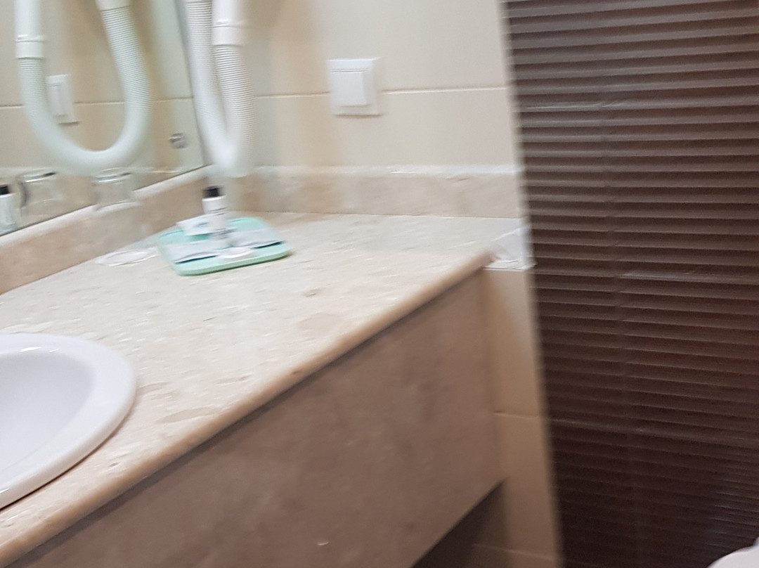 Victoria Hotel主图