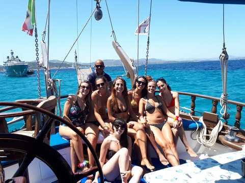 Gea Terza Escursioni-Golfo Aranci必去景点