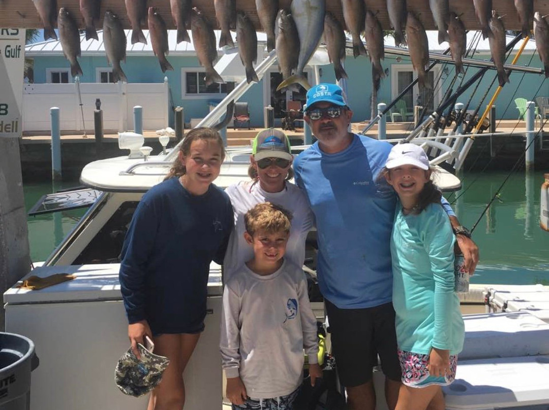 Coral Charters-马拉松必去景点