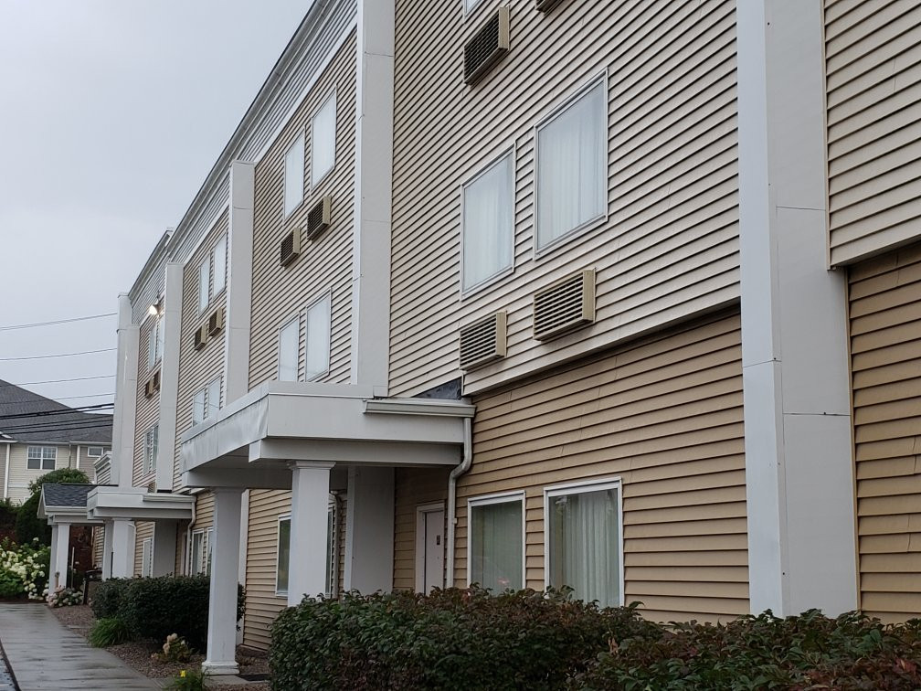 波士顿戴达姆费尔菲尔德客栈