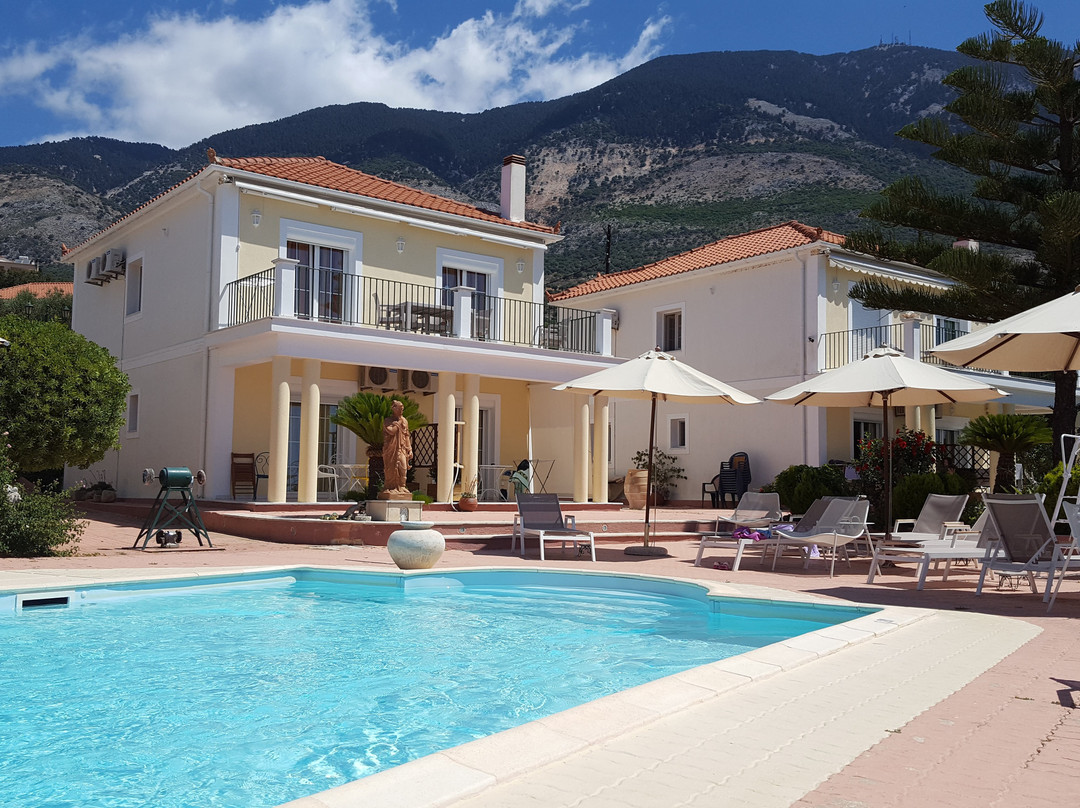 Garbis Villas & Apartments主图