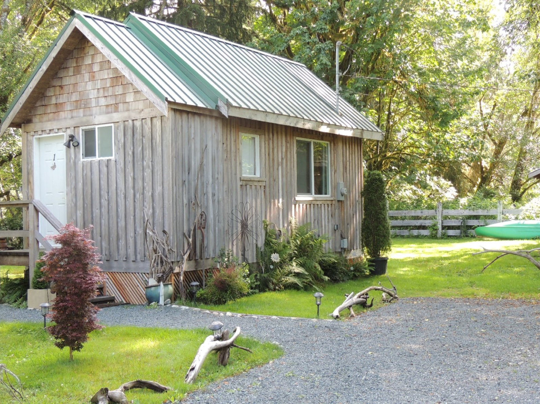 Remote Renfrew Riverside Retreat