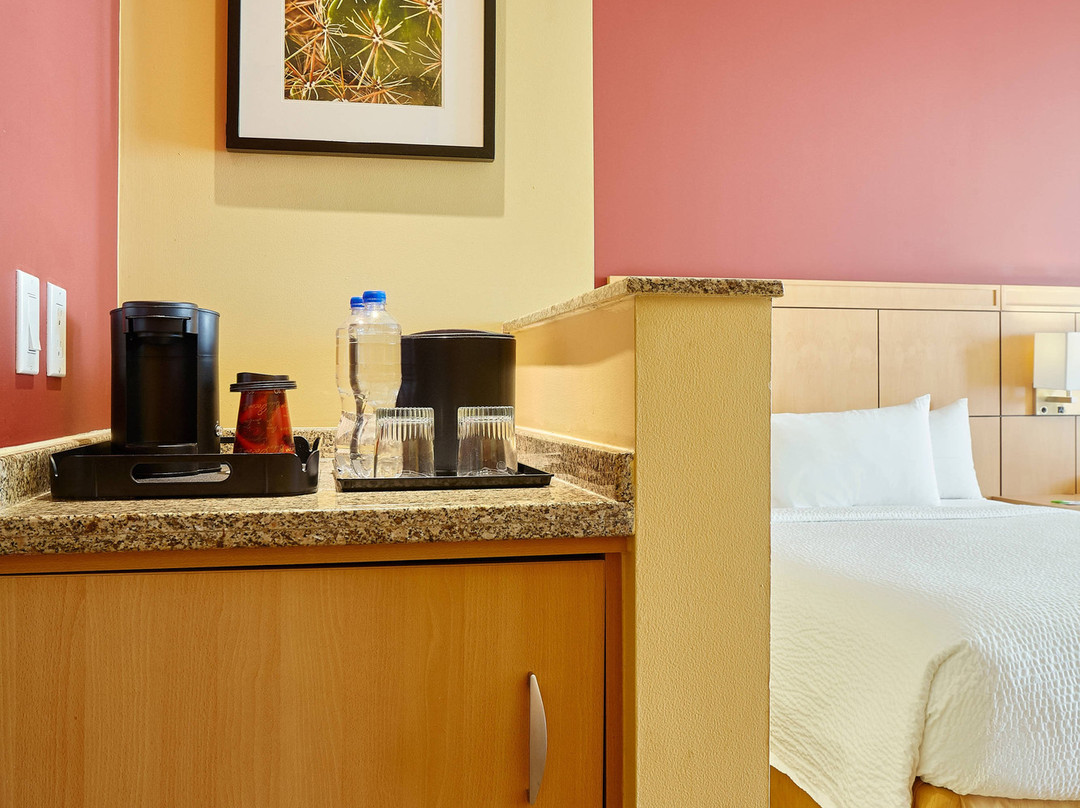 Courtyard by Marriott Leon at The Poliforum主图