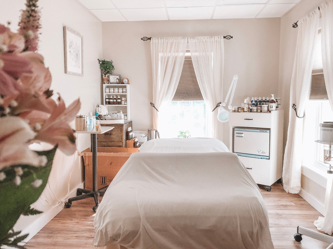 Meredith Whole Living Center-梅勒迪斯必去景点