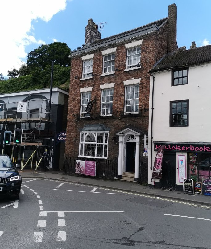 The Severn Arms Hotel主图
