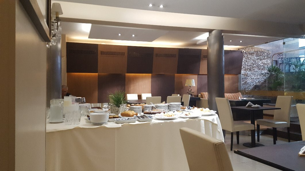 Swiss Hotel Metropol主图