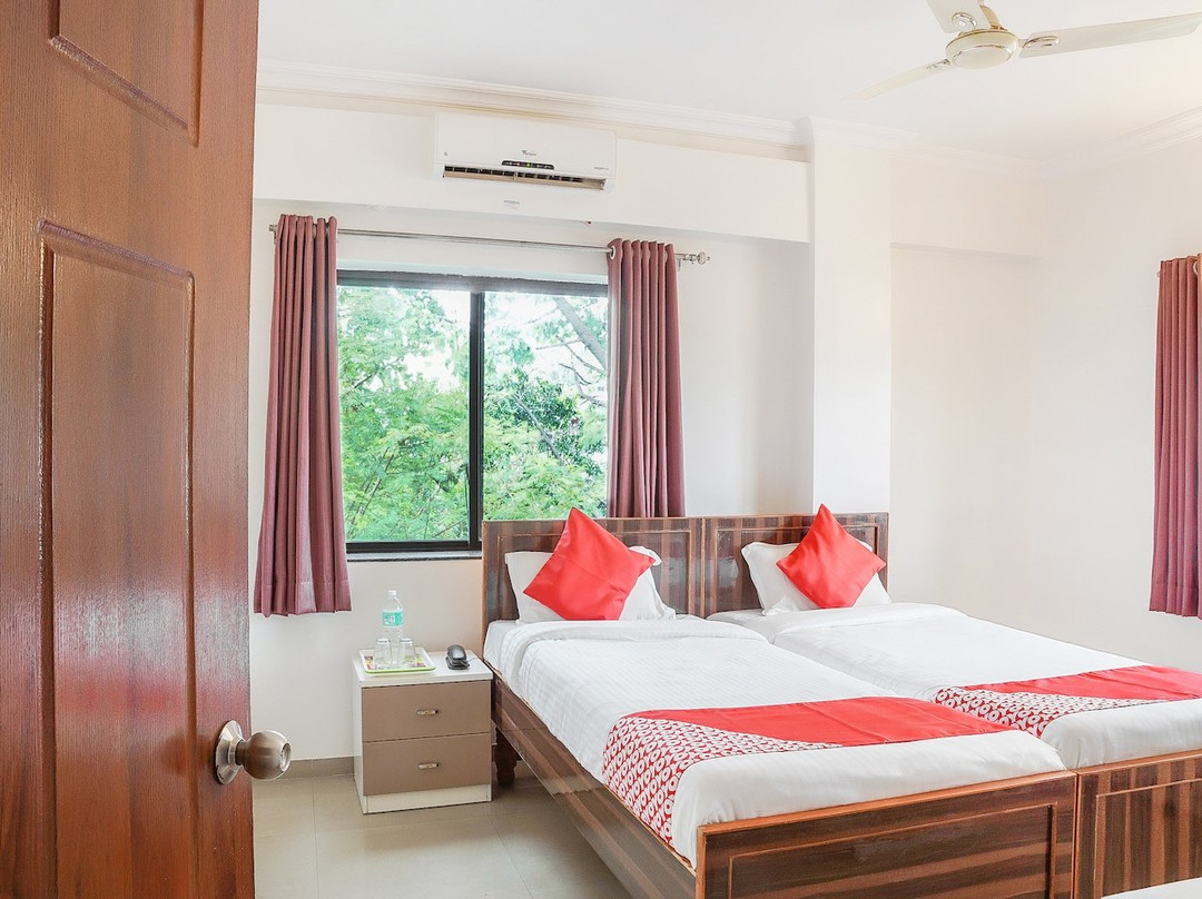 Capital O 15654 Hotel Gajanan Pride主图