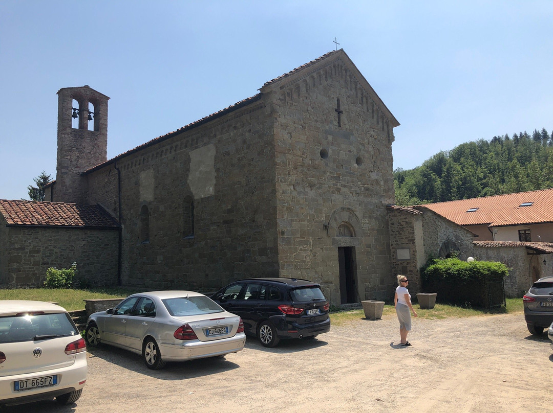 Badia di Santa Maria di Montepiano景点图片
