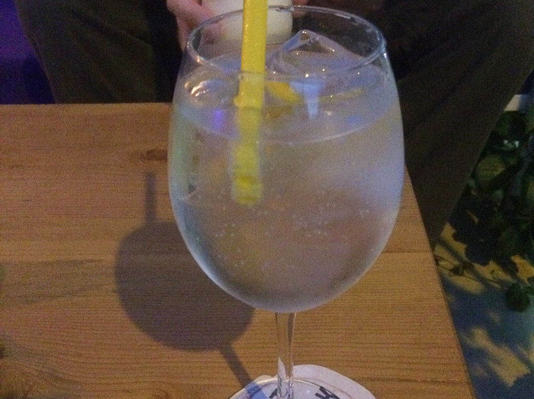 Deniz Cocktail Bar-卡尔坎必去景点