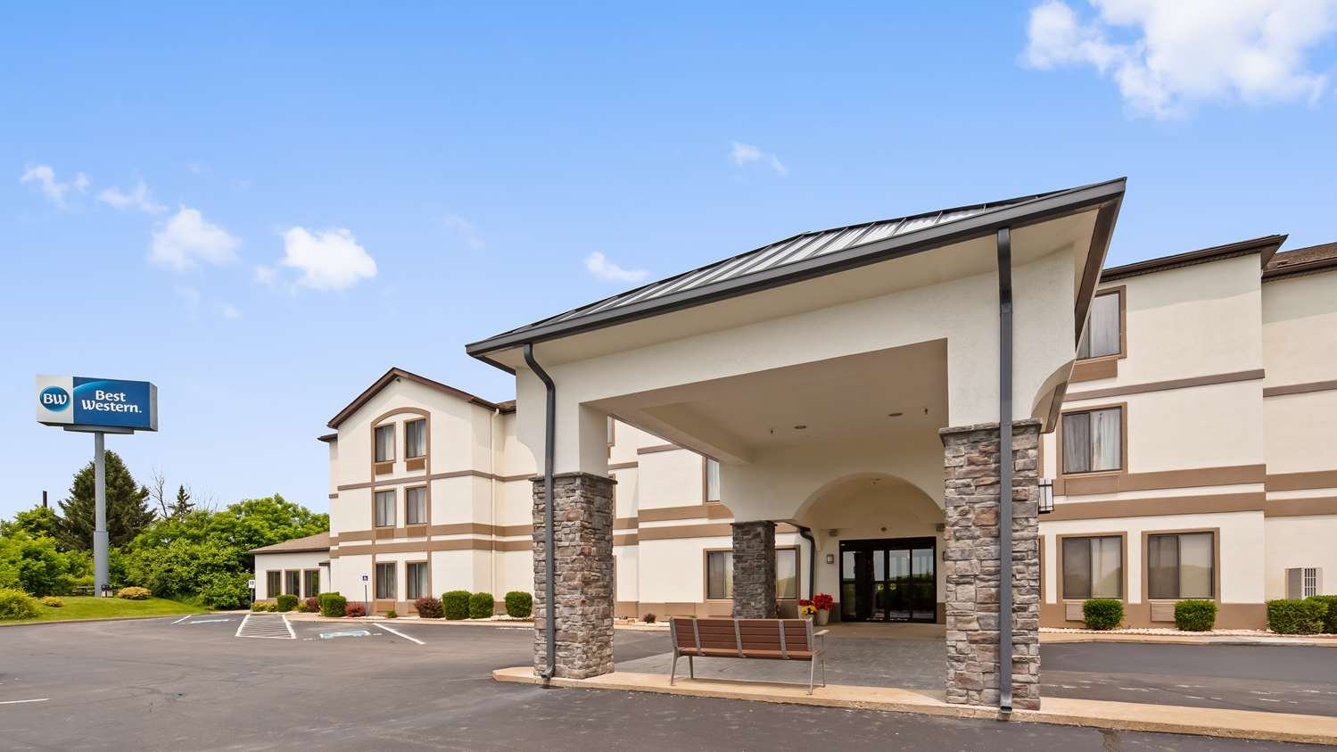 Best Western St. Clairsville Inn & Suites-官方