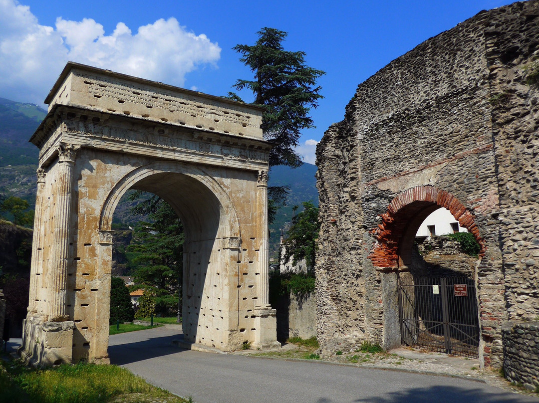 Arco di Augusto景点图片