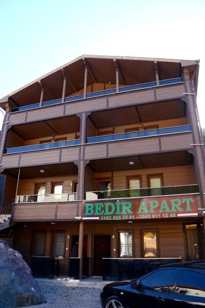 Bedir Apart