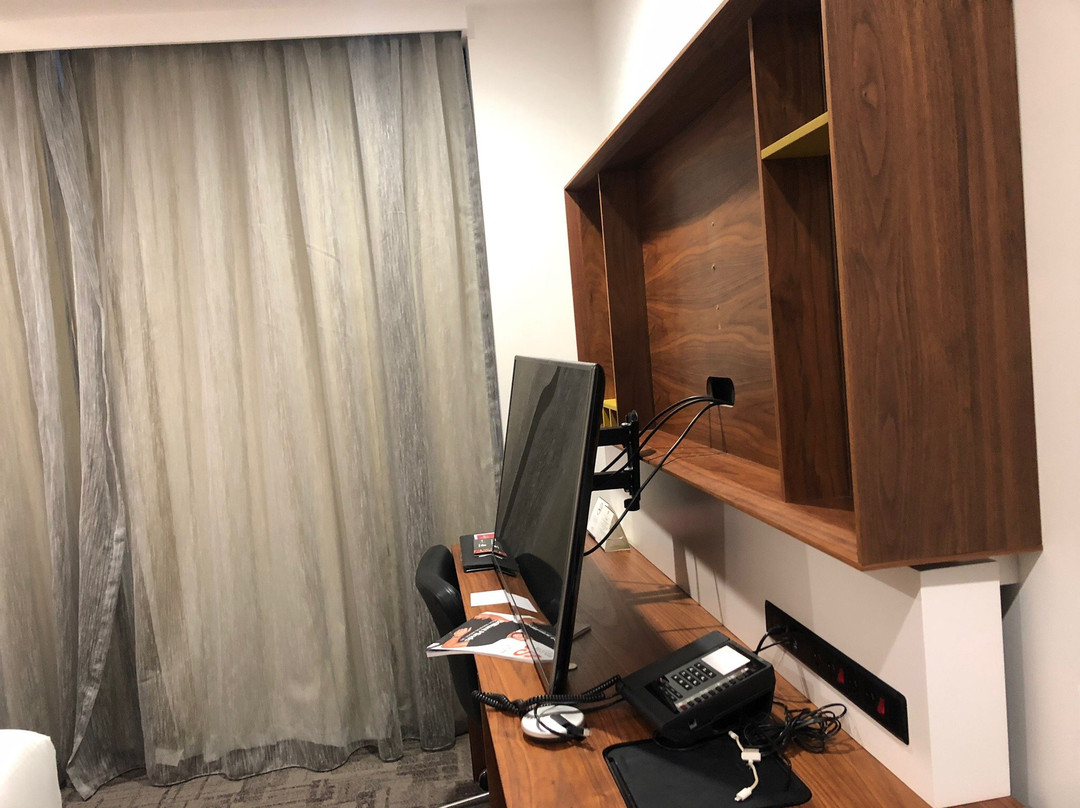 乌龙戈巴探索酒店