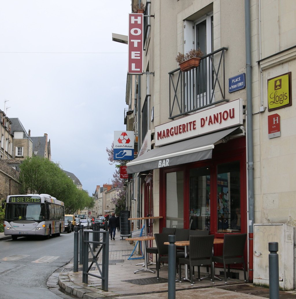 Logis Hôtel Marguerite d'Anjou-浴室