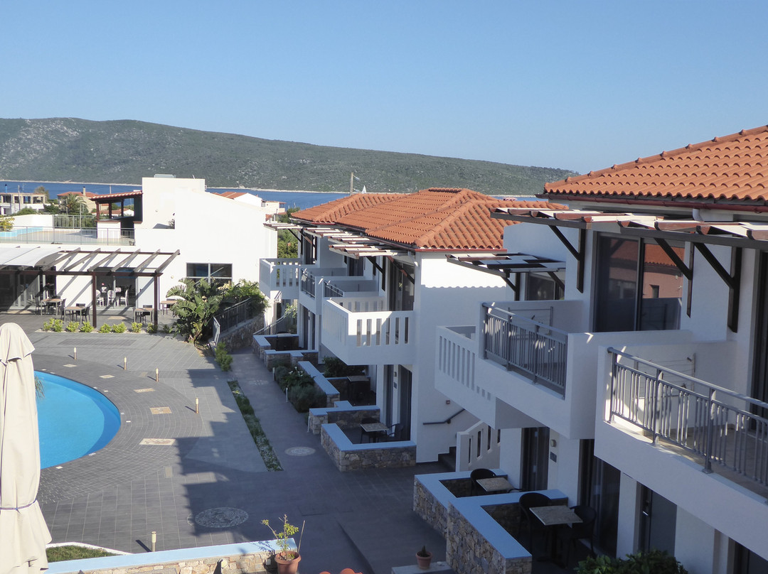 4 Epoches Hotel主图