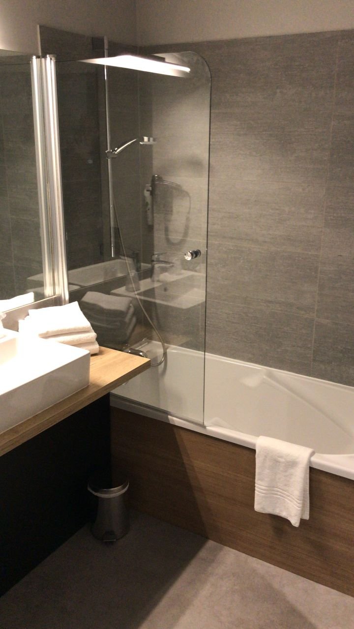 普拉多特勒酒店-浴室