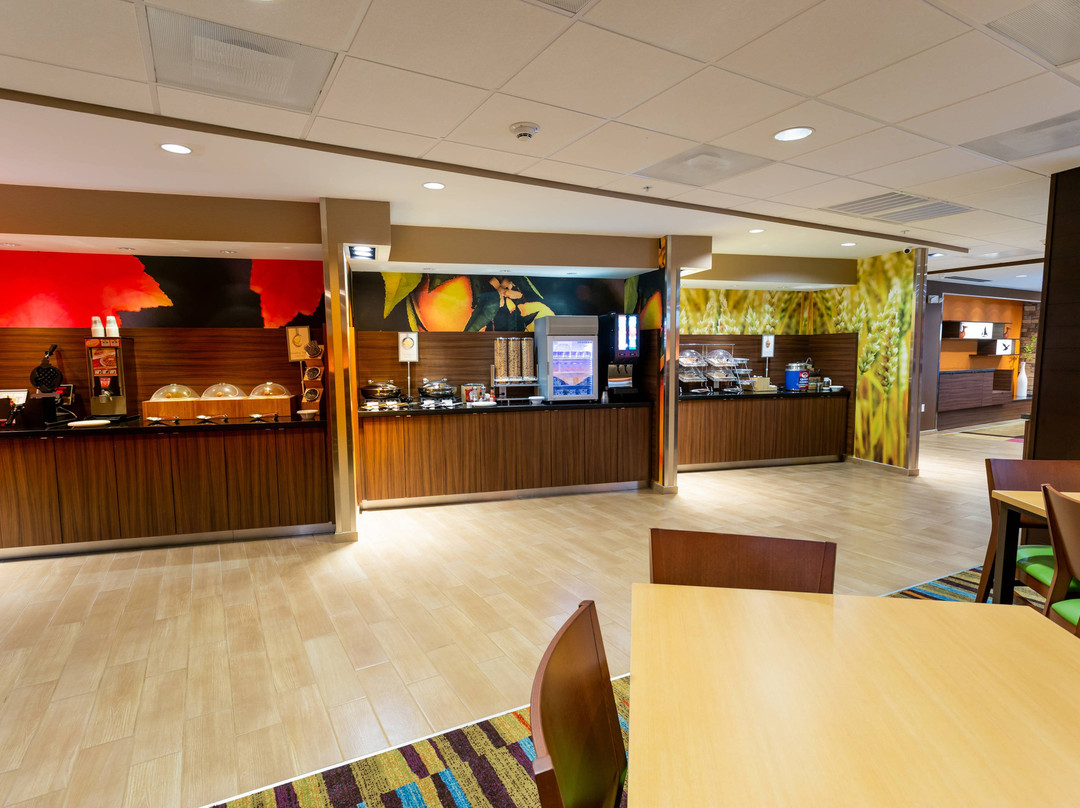 Fairfield Inn & Suites Bay City主图
