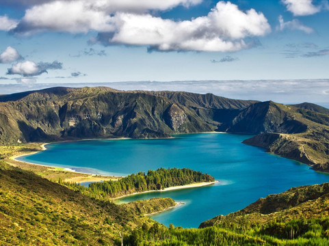 Azores Epic Adventures-蓬塔德尔加达必去景点