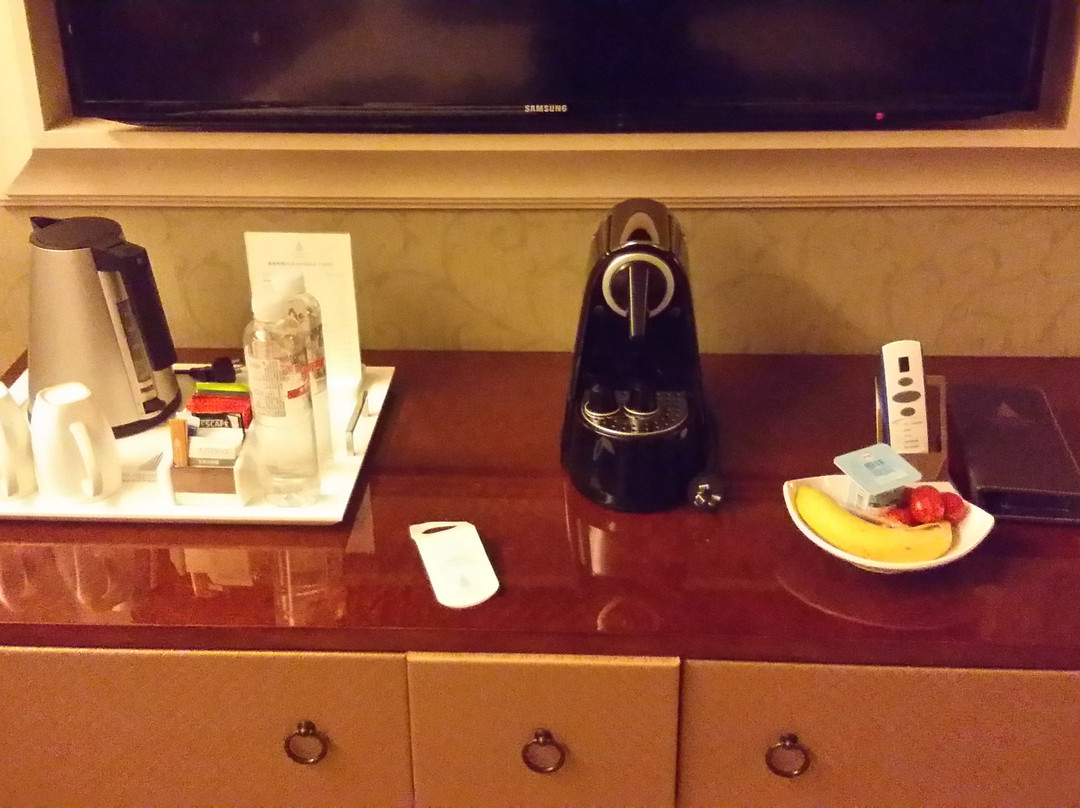 巨华国际大酒店主图