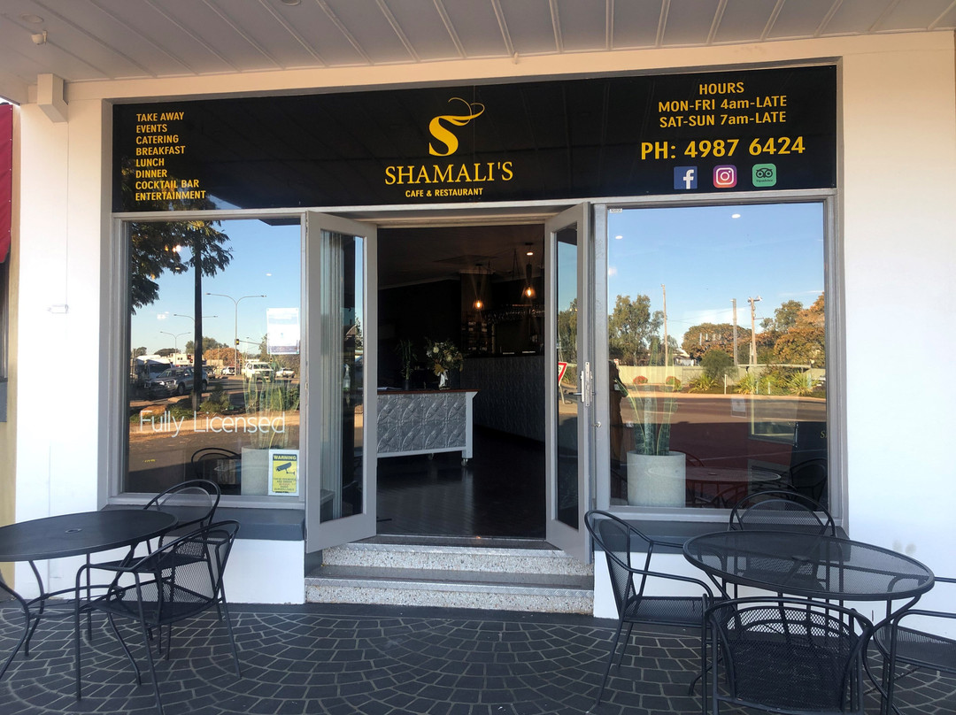 Shamali's Cafe And Restaurant