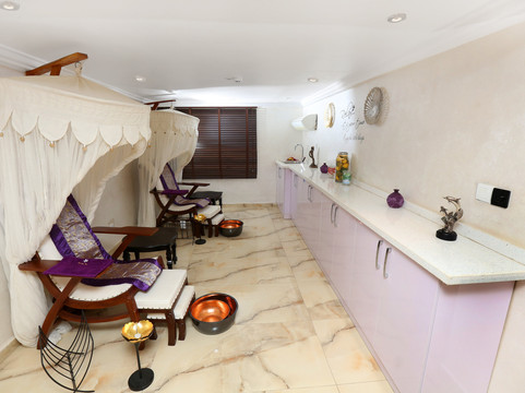 The Wells Carlton主图