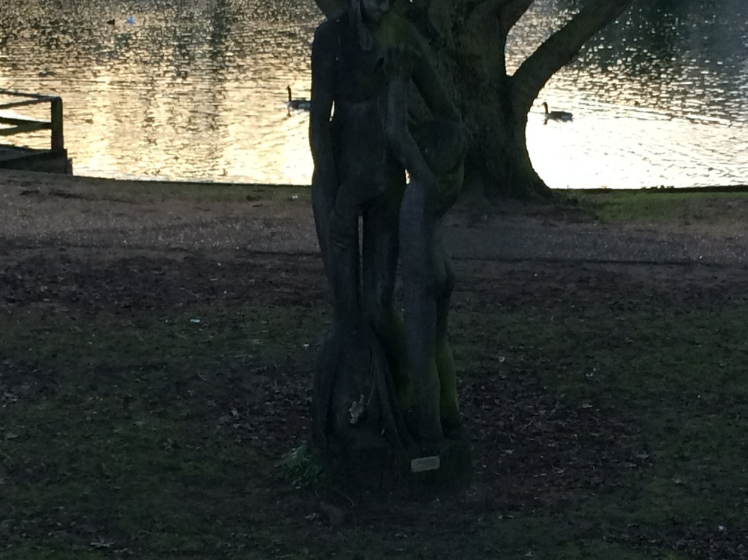 Needham Lake景点图片