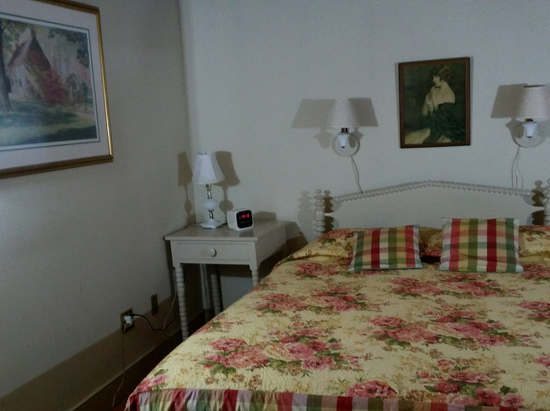 1732 Folke Stone Bed and Breakfast主图
