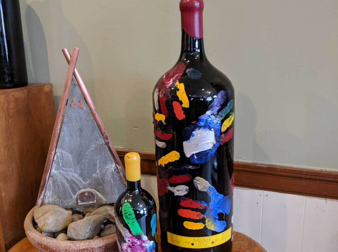 The Meeker Vineyard Tasting Room景点图片